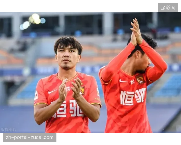 安东尼·戈登热身赛表现抢眼,其左路突破侵略性为图赫尔治下的英格兰队锁定主力位置 安东尼·戈登热身赛表现抢眼,其左路突破侵略性为图赫尔治下的英格兰队锁定主力位置